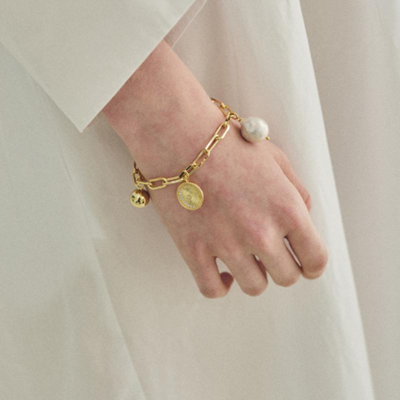 Modern Everyday Antique Coin Charm Chain Link Bracelet