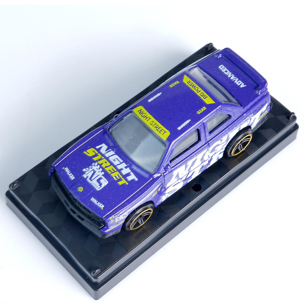1:64 Миниатюрные литые модели спортивных автомобилей Игрушка для мальчиков Автолюбителей Декоративное украшение Коллекционный Креативный подарок День рождения Рождество Хэллоуин