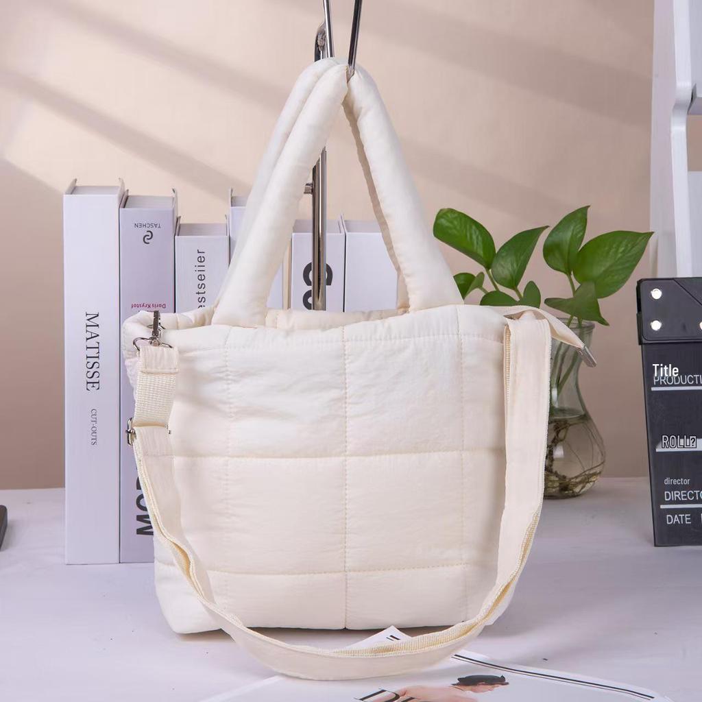 Большая стеганая косметичка на плечо - Повседневная, для путешествий и ежедневного использования