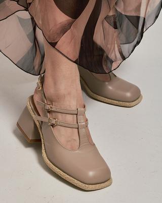 Босоножки на каблуке 53461 37 темно-бежевый кожа