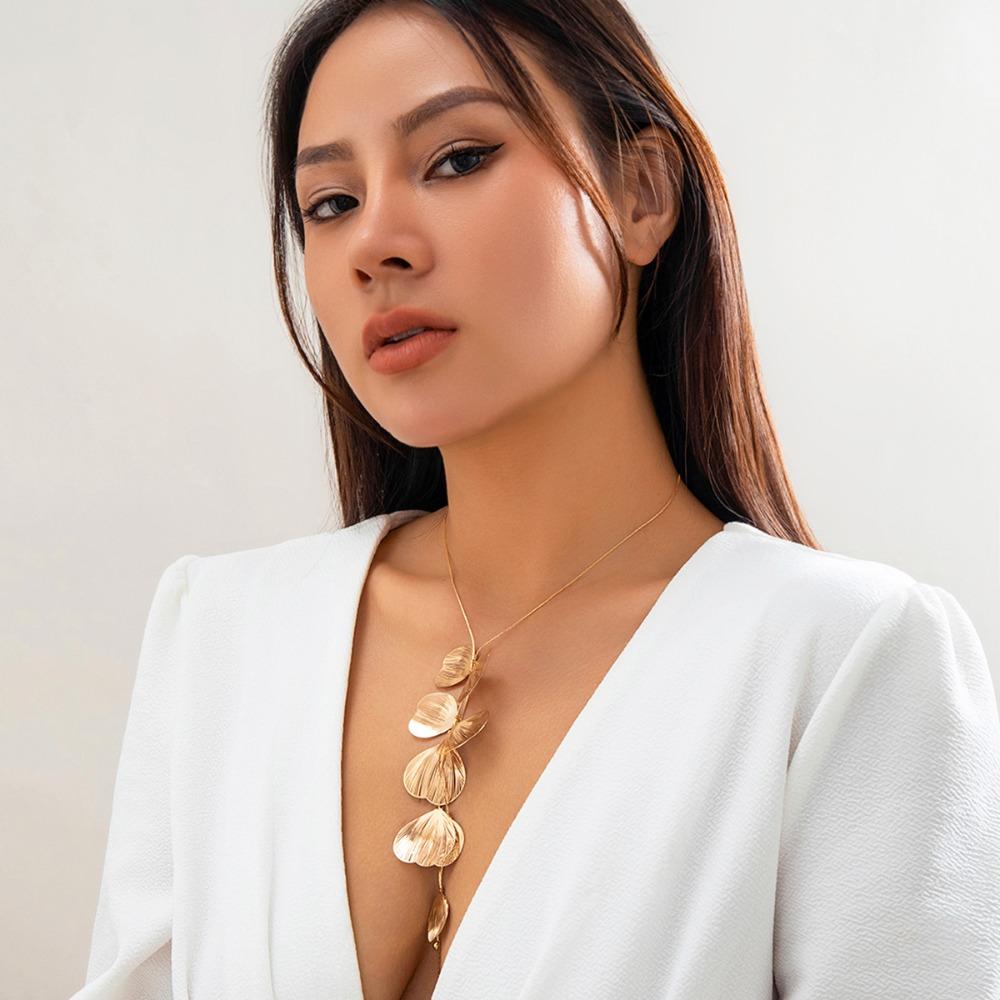 Retro Choker Trend Pulling Collar New Tassel Necklace