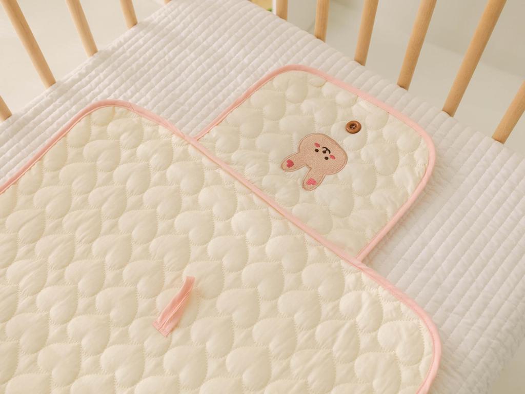 Korean Portable Foldable Cute Embroidered Baby Incontinence Pad