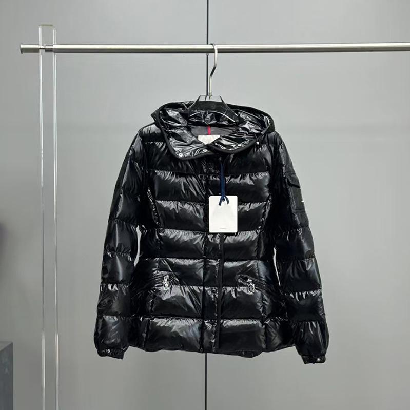 Женский блестящий пуховик с капюшоном 2025 - Приталенный, Плотный и Теплый