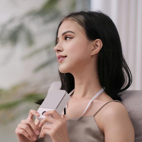 Portable Neck Fan with 3 Speed Settings Digital Display Low Noise Rechargeable Silent Air Conditioner Cooling Fan with Waist Clip