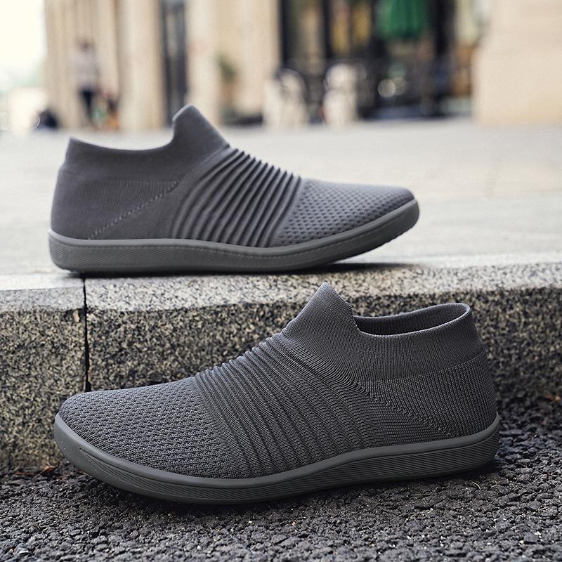 New outdoor casual wear-resistant breathable widened fly-woven non-slip low-top couple shoes men's shoes