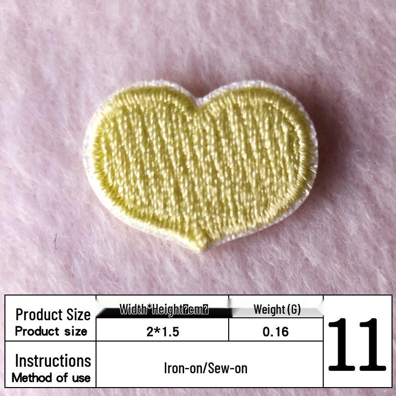 Нашивка с вышивкой сердца На Янг самоклеящаяся для DIY одежды и декора