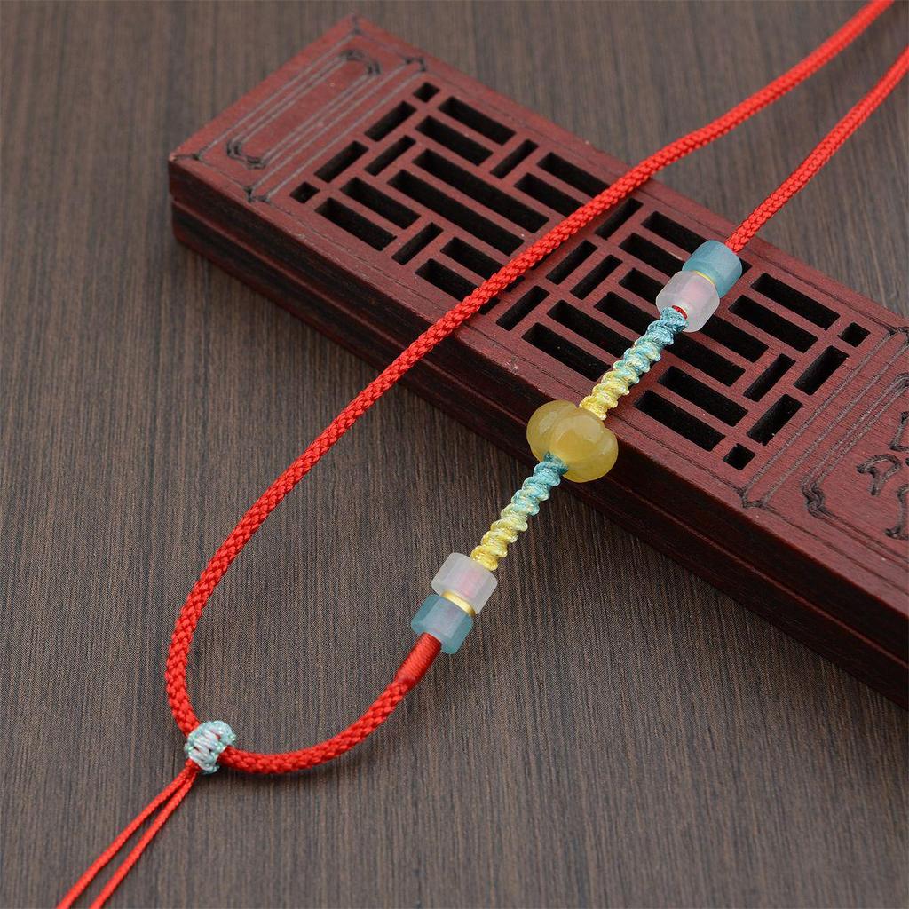 Плетеное макраме ожерелье с кристаллом авантюрина и подвеской из тыквенного нефрита