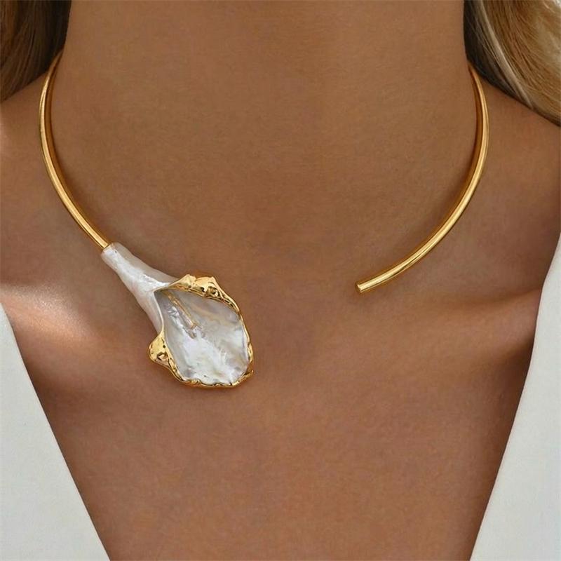 Statement Calla Lily Enamel Choker Necklace for Women Gold Color Open Collar Floral Torque Necklace Elegant Party Jewelry Gift