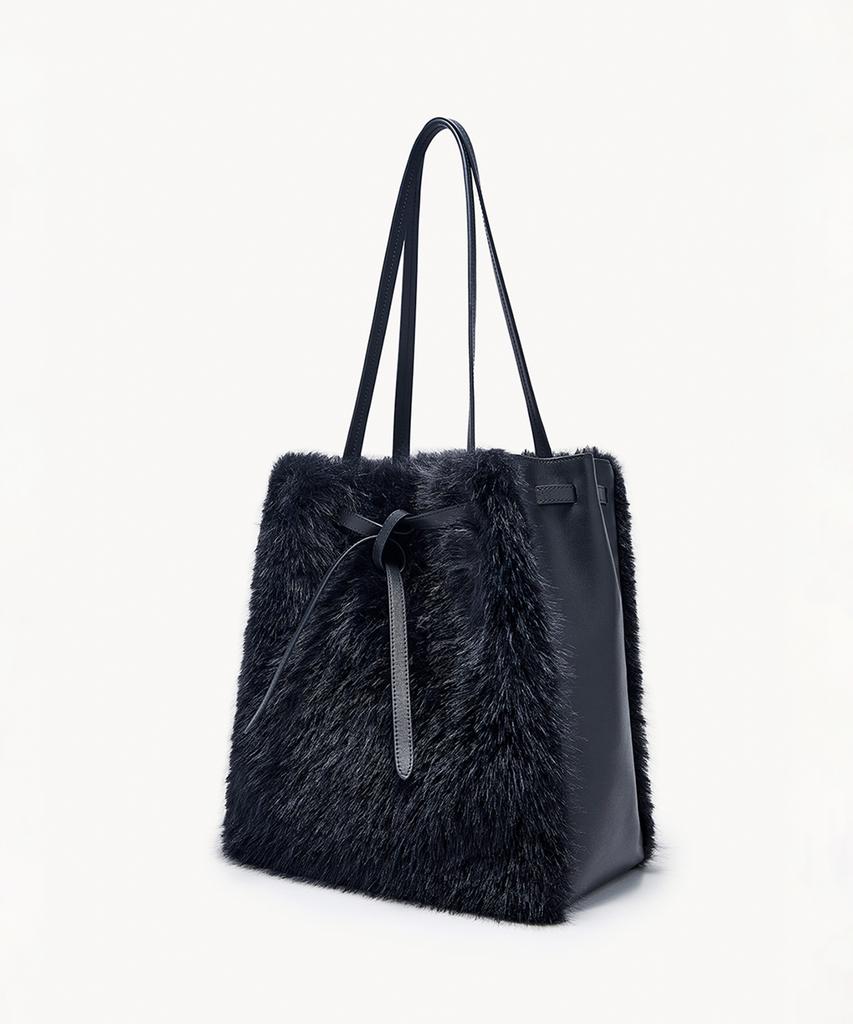 Clave Harper Black Tote Bag