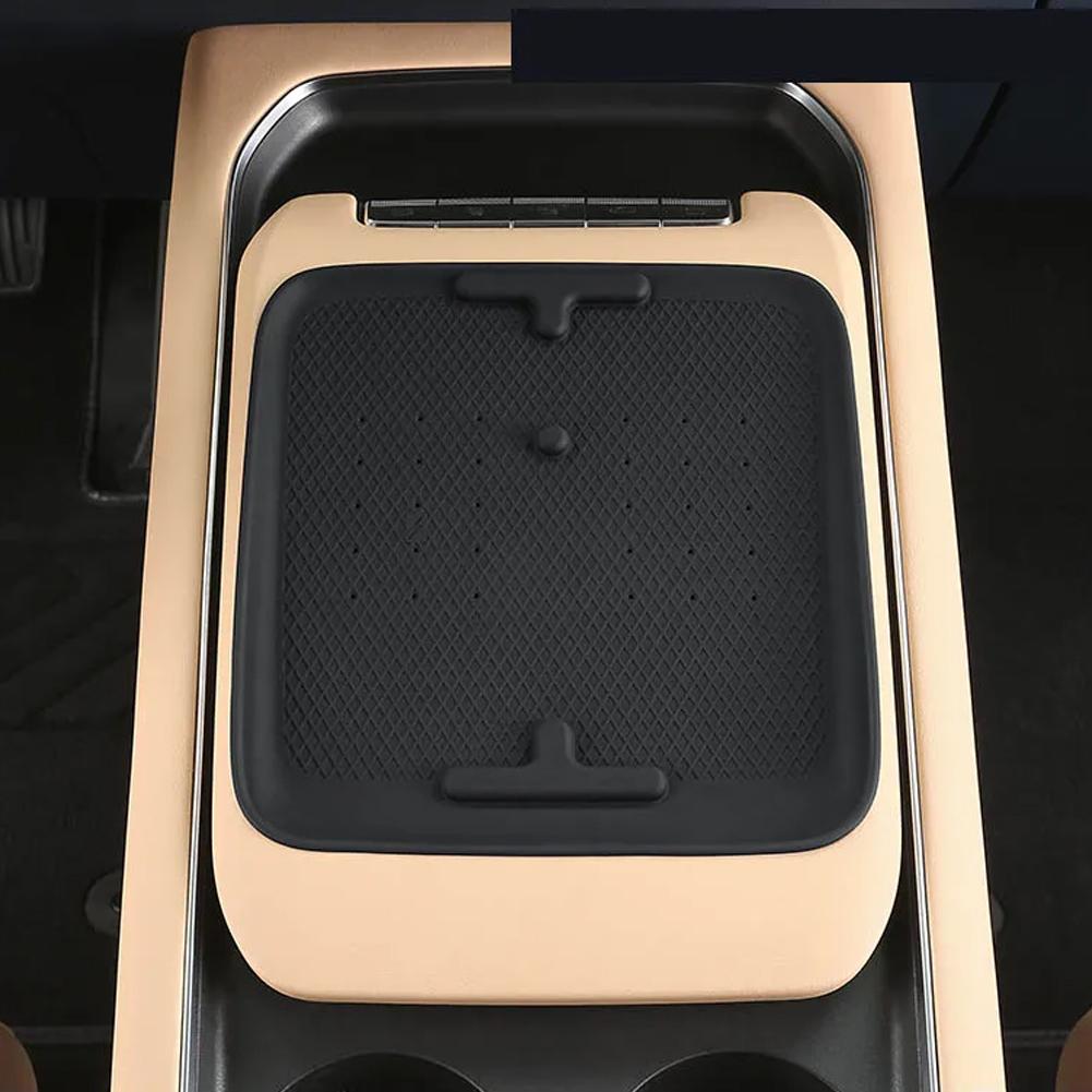 Для DONGFENG Voyah Free 2024 силиконовый противоскользящий коврик для автомобильного телефона, беспроводная зарядная подставка, модель 3, нескользящий коврик, автомобильные аксессуары