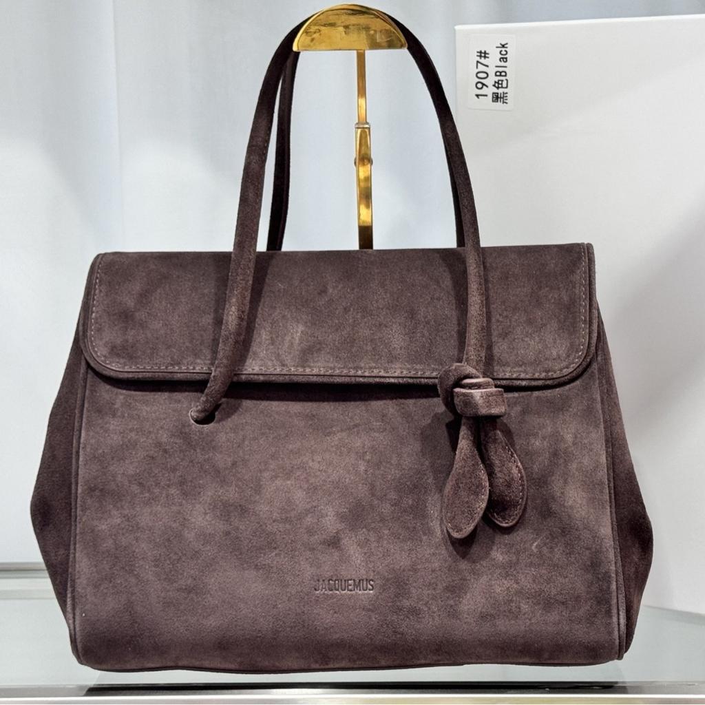 Jacquemus 25 Solid Color Frosted Cowhide Large Capacity Hand-held Single Shoulder Travel Bag Commuting