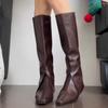 2024 Модные женские сапоги на плоской подошве в стиле ретро, элегантные и модные новые однотонные длинные модные сапоги