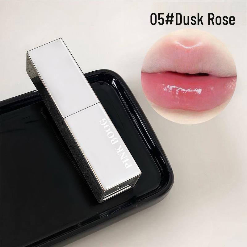 Увлажняющий бальзам для губ Chic Glow: Коллекция Dewy Nude