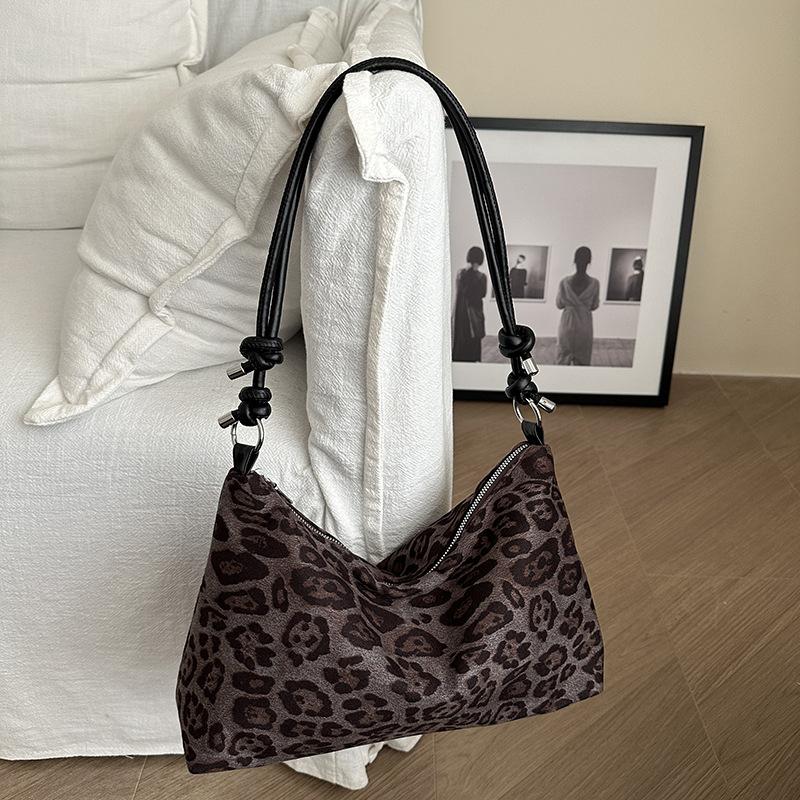 Популярная сумка с леопардовым принтом большой вместимости для женщин на осень и зиму, новая универсальная сумка через плечо, повседневная сумка-ведро на одно плечо