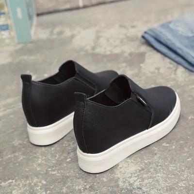 2024 2024 Женская весенняя обувь на каблуке Новые женские повседневные кроссовки для отдыха на платформе с клином, увеличивающие рост женские вулканизированные туфли