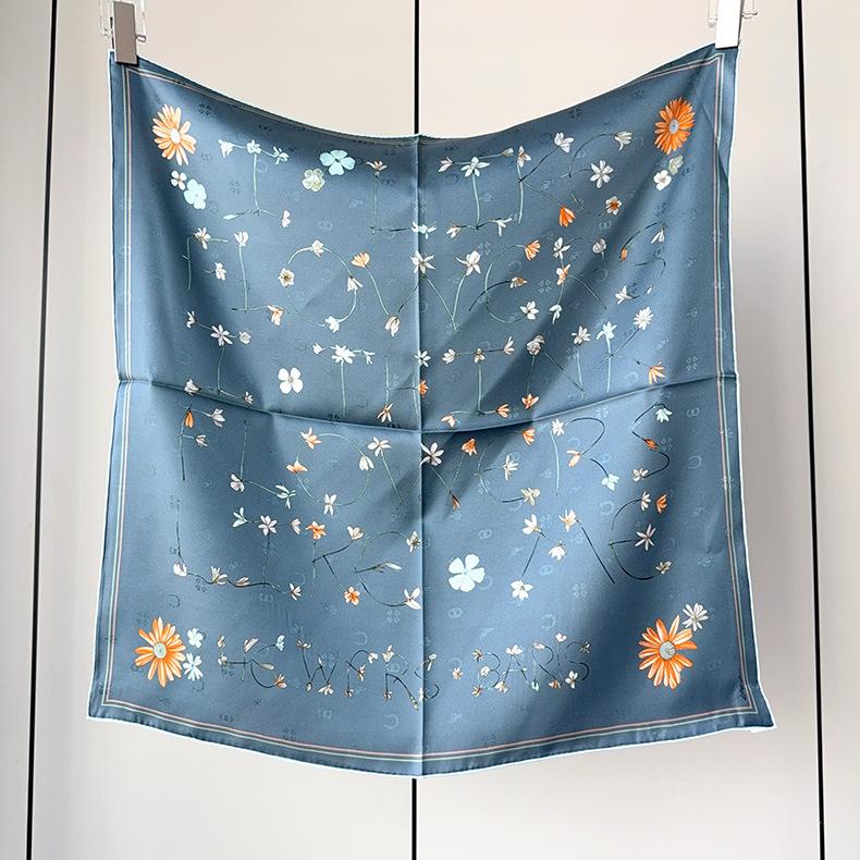 Light luxury double-sided jacquard craft silk scarf 61cm square silk scarf high texture matching shirt elegant temperament accessories