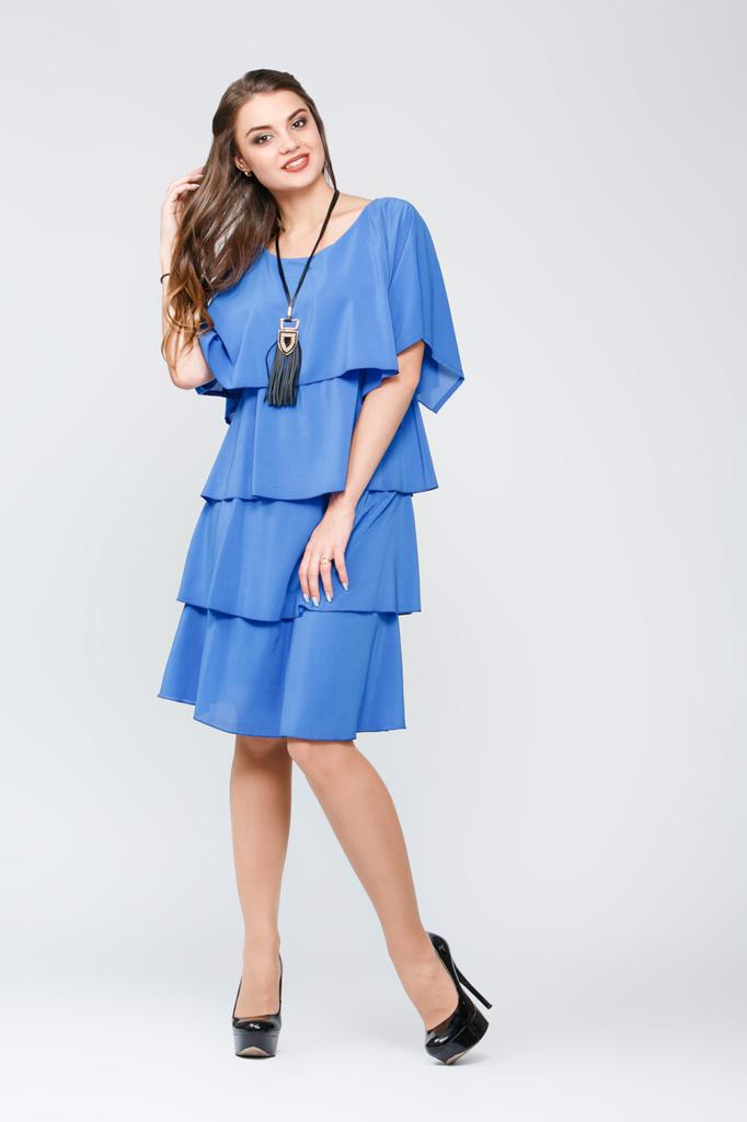 Шифоновое платье с каскадами до колена в разных цветах