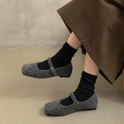 Высококачественные пушистые туфли в зарубежном стиле для верхней женской одежды, новинка 2025 года на осень и зиму, французские ретро-темпераментные туфли Мэри Джейн на плоской подошве