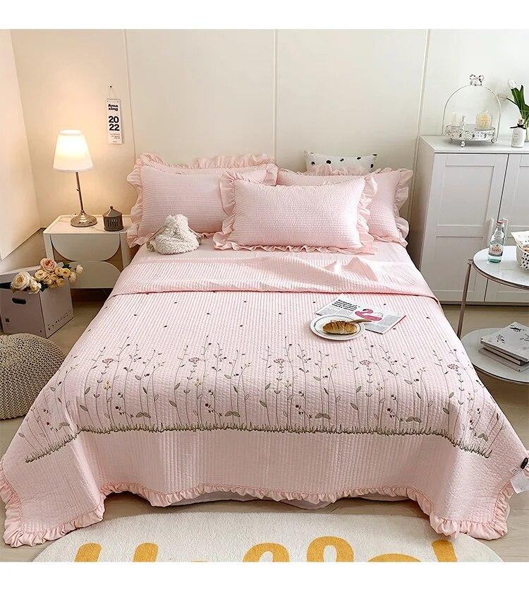 Korean Version Of The New Embroidered Summer Cool Quilt Ice Silk Lace Air Conditioning Thin Quilt Sheet Pillowcase