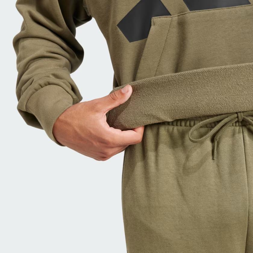 adidas Essentials Sportswear Удобная толстовка с капюшоном и логотипом бренда, с длинным рукавом, мужская толстовка оливково-черного цвета JE8892