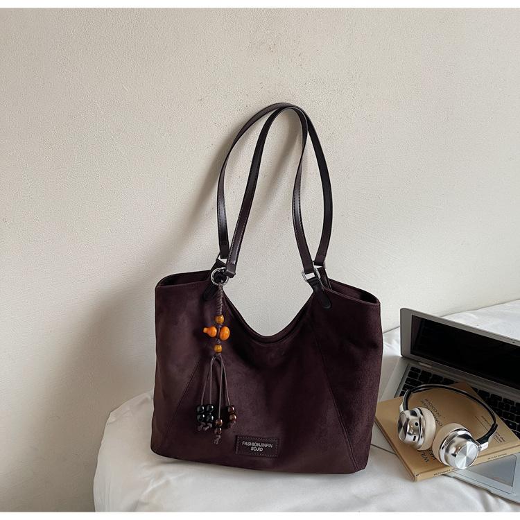 Повседневная замшевая сумка большой вместимости женская 2025 новая ретро сумка-мессенджер через плечо для поездок на работу, мягкая сумка-тоут