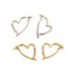 1 пара серег Huggie, полый цвет в форме сердца, однотонный, в стиле ретро, ​​антиаллергенный, с гальваническим покрытием, легкий, из нержавеющей стали