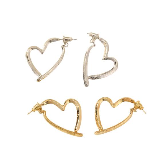 1 пара серег Huggie, полый цвет в форме сердца, однотонный, в стиле ретро, ​​антиаллергенный, с гальваническим покрытием, легкий, из нержавеющей стали