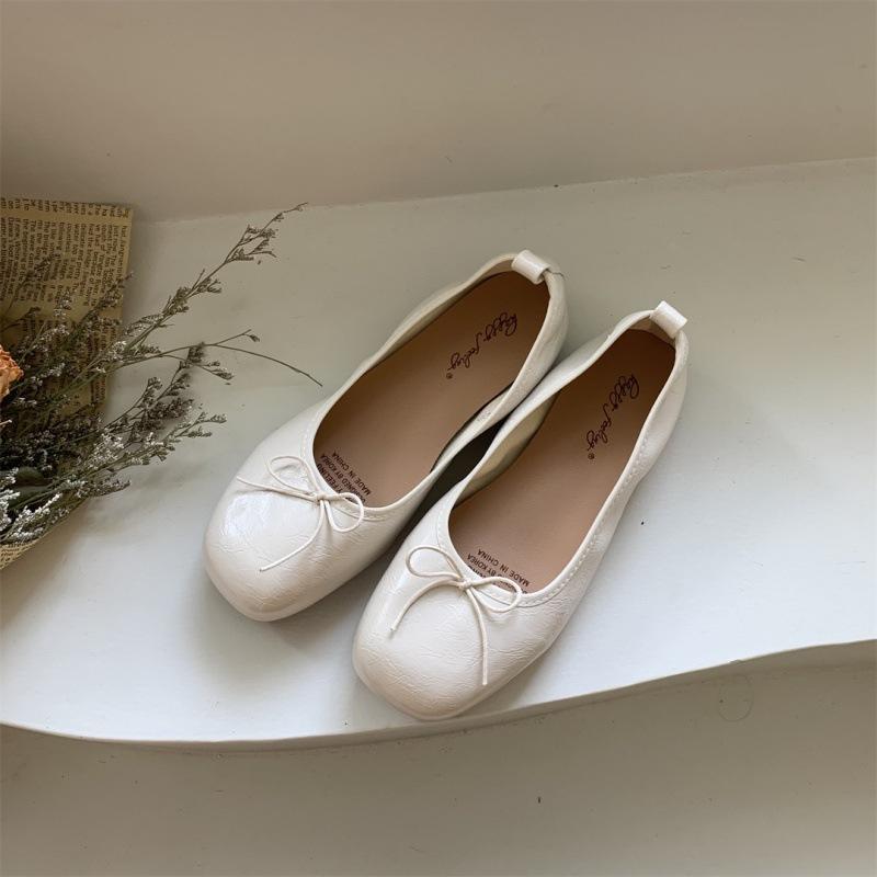 Корейская версия балеток из мягкой кожи, балетки на мягкой подошве, универсальные, с мелким вырезом, на плоском каблуке, туфли для бабушки, на одной педали, маленькие кожаные туфли с бантом