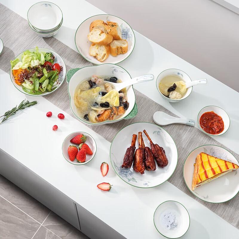 BURNEL Blue Porcelain Dinnerware Set