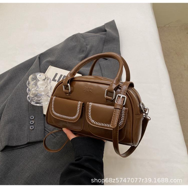 This Year's Popular Red Bowling Bag, Retro Premium Textured Bag, Spring 2025 New Commuter Shoulder Bag