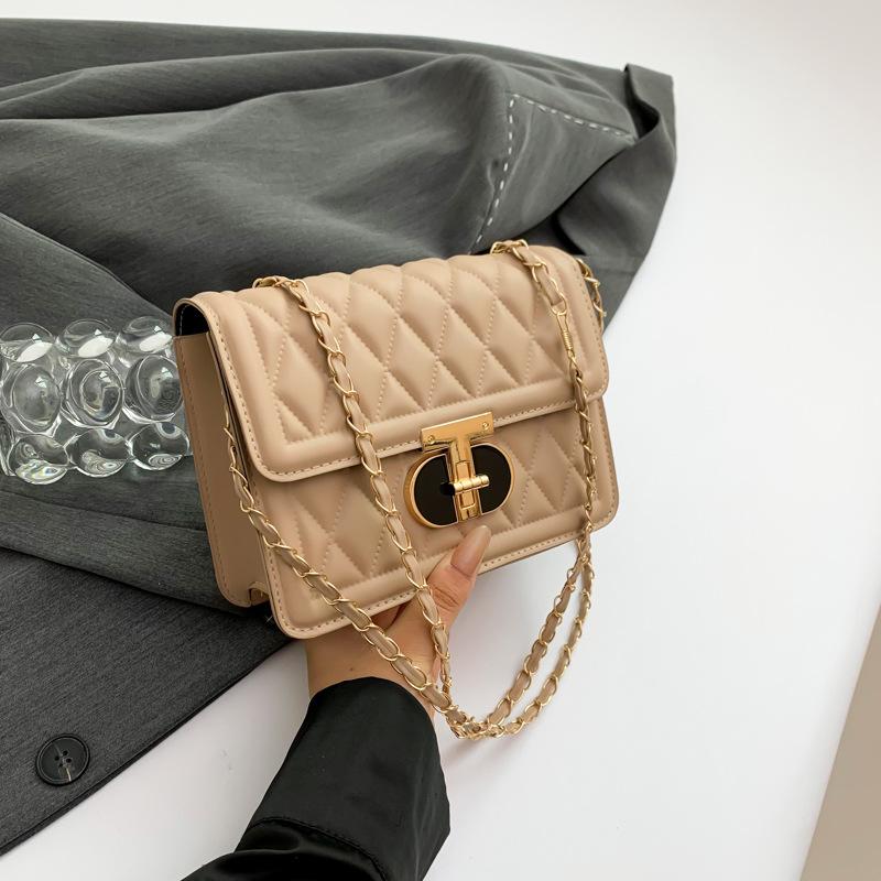 Casual French Underarm Bag for Women New Trendy Fashion Chain Diamond Shaped Single Shoulder Small Square Bag Fashionable Crossbody