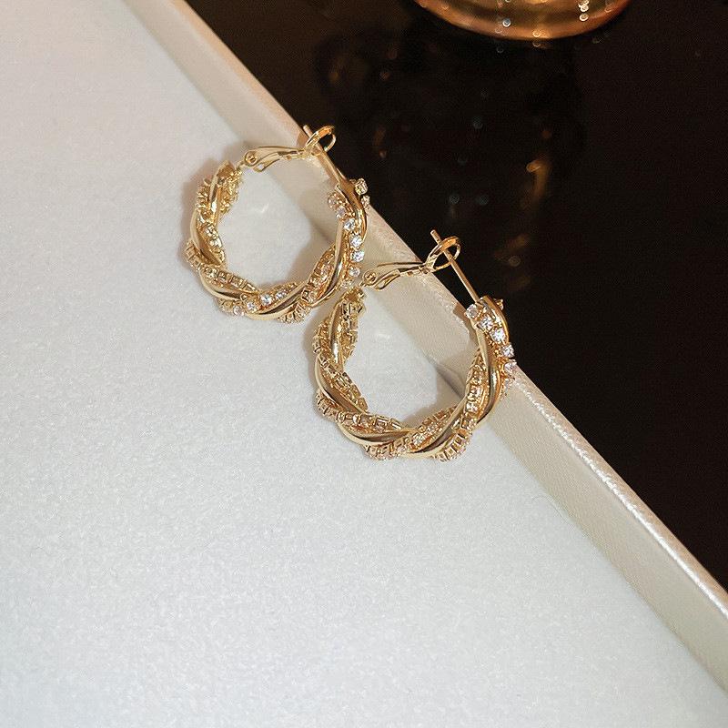 Personalized Design Twisted Twist Earrings, Niche Light Luxury Winding Earrings Internet Celebrity Earrings Of The Same Style