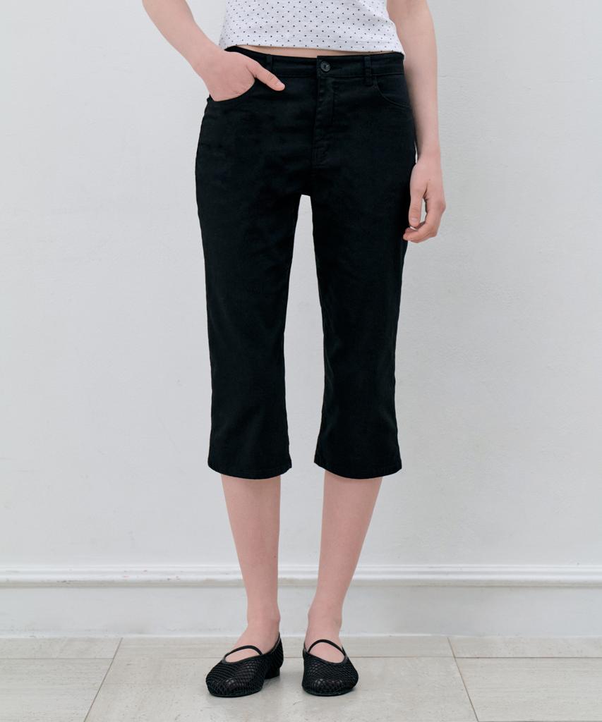 GRASPLAN Back Slit Capri Pants_Black