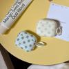 Молочный желто-зеленый в горошек подходит для защитного чехла для наушников Apple airpods4, нового защитного чехла для airpodspro3, чехла для наушников 3-го поколения pro3.