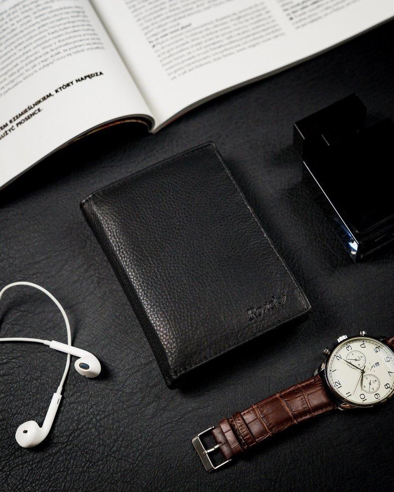 Stylish men's wallet made of genuine leather, black, RFID protection - Rovicky