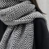 LOOKING4U Herringbone Soft Muffler