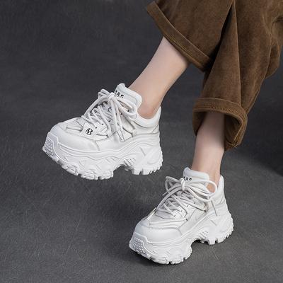 Мода 2025 Зима Новые Роскошные Кроссовки с Увеличением Роста Повседневная Модная Спортивная Обувь Удобная Женская Обувь