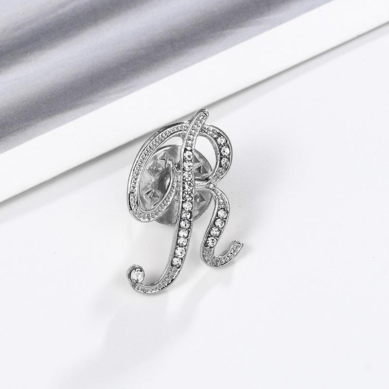 High-Precision Electroplated Vintage Alloy Brooch with Rhinestones