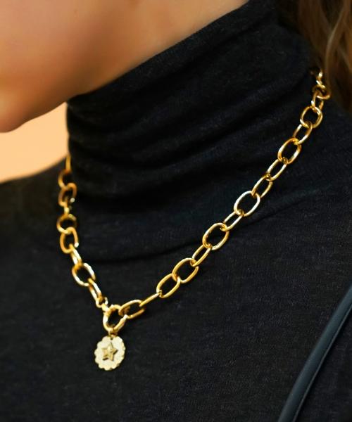 Bonbeau Edge Pendant Bold Chain Necklace Star Coin Pendant Bold Gold Chain Necklace