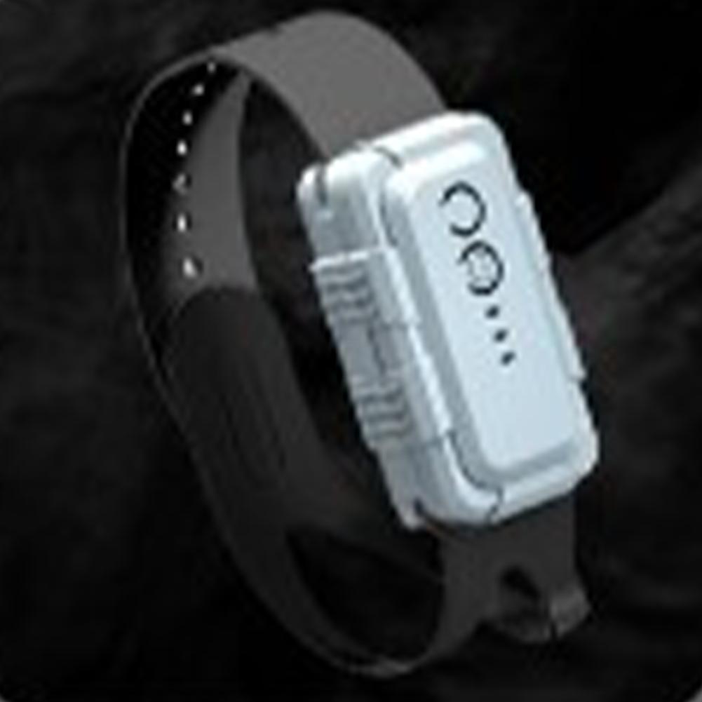 Радиоуправляемая машина для детей 2,4G Пульт управления Гусеничный внедорожник Электрическая бронированная машина Игрушки Подарки на день рождения для мальчиков и девочек