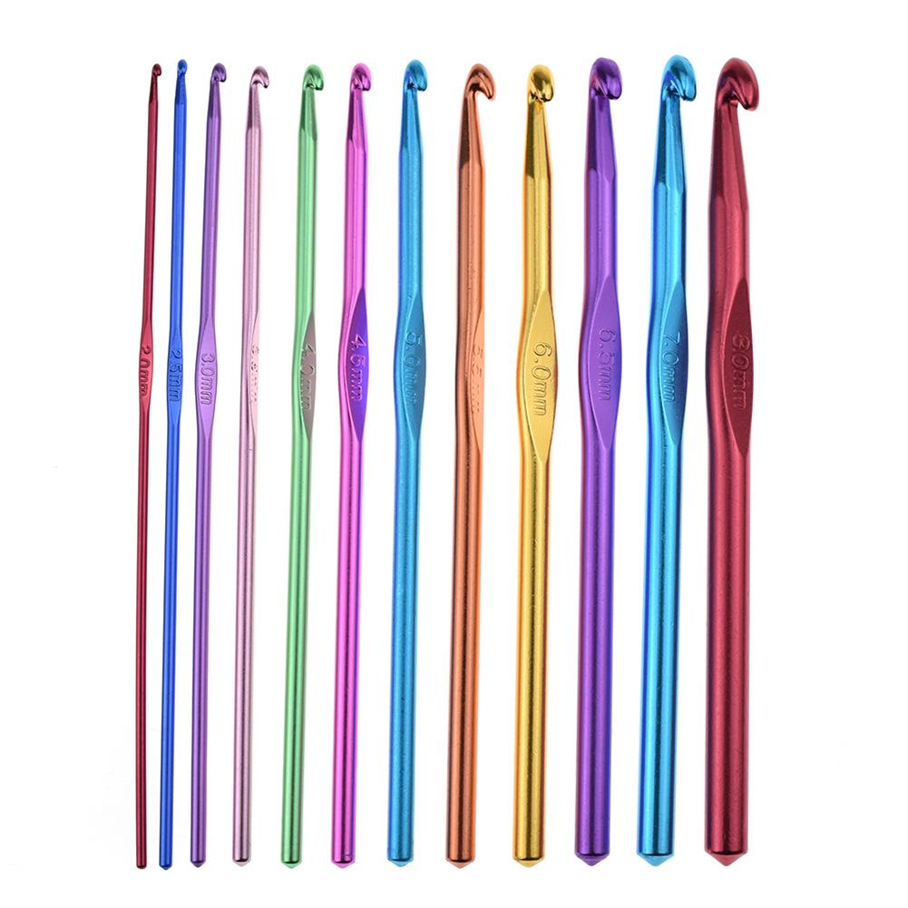 Crochet Hooks Set Blunt Knitting Needles Ergonomic Handle Colorful Crochet Hooks Kit 11 Sizes for Mom Grandma Gifts