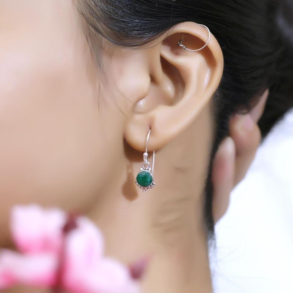 Серьга из стерлингового серебра 925 пробы с ограненным зеленым изумрудом, украшение ручной работы, подарок для нее, женское украшение