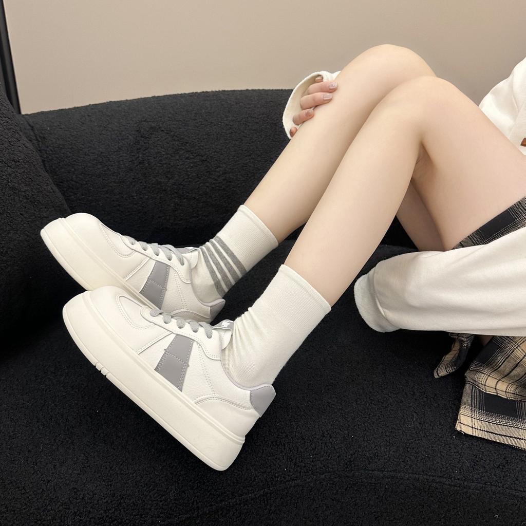 Big Head Forrest Gump Platform Leather Splicing Little White Shoes Women's Spring 2025 New Leisure College Casual Moral Training Board Shoes