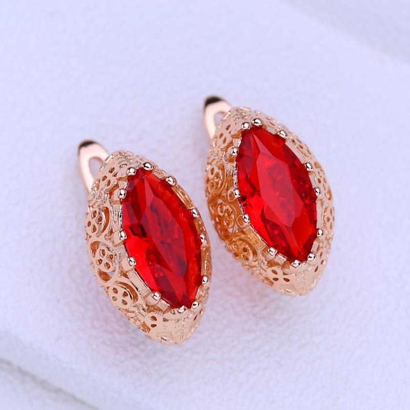 KNIKOO Серьги-клипсы с геометрическим узором для женщин, модные полые красные серьги-гвоздики с кубическим цирконием в виде листьев, ювелирные изделия для свадебной вечеринки, подарки