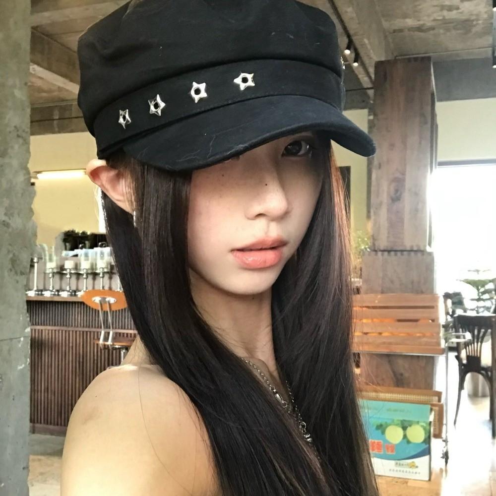 Flat Top Octagonal Cap Vintage Newsboy Hats Casual Star Hole Berets Ladies