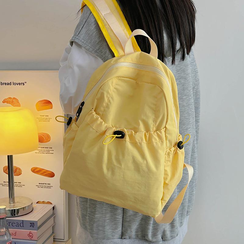 Backpack Women's Fashion New Model Travel Light High Value Backpack Design Sense Niche Nylon Explosion Bag