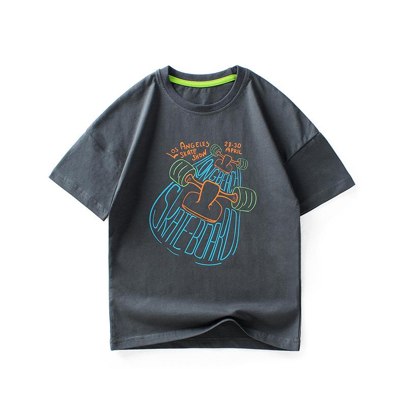 Детские летние хлопковые футболки в корейском стиле с короткими рукавами для мальчиков среднего и крупного возраста.