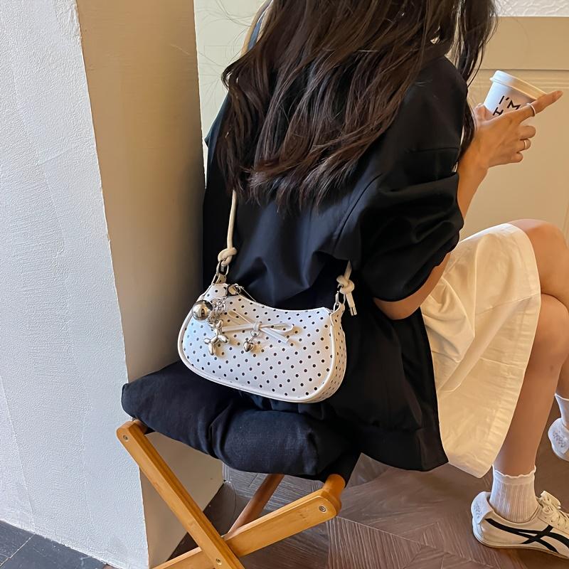 Women's crossbody bag, comes with a pendant. Crescent-shaped shoulder bag, suitable for daily wear, shopping, and dates, sweet and cool style.