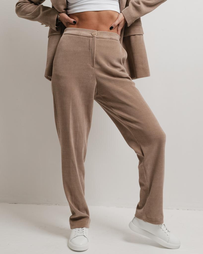 Костюм женский Of White 8046 36 бежевый (пиджак, брюки)