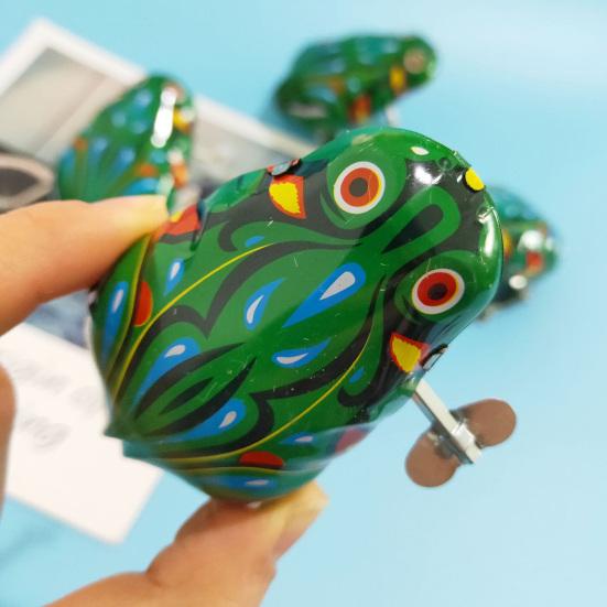 Заводные игрушки Дизайн животных Переворачивающиеся Самые быстрые Железные лягушки Заводные механические игрушки Игра для мальчиков Дети для детей